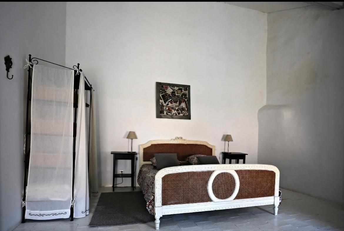 Les Chambres De La Villa Eugenie Lezignan-Corbieres Quarto foto